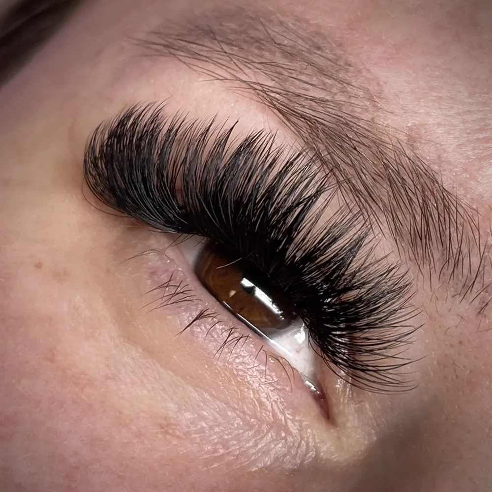 Russian volume lash extension set by Lashevista Beauty